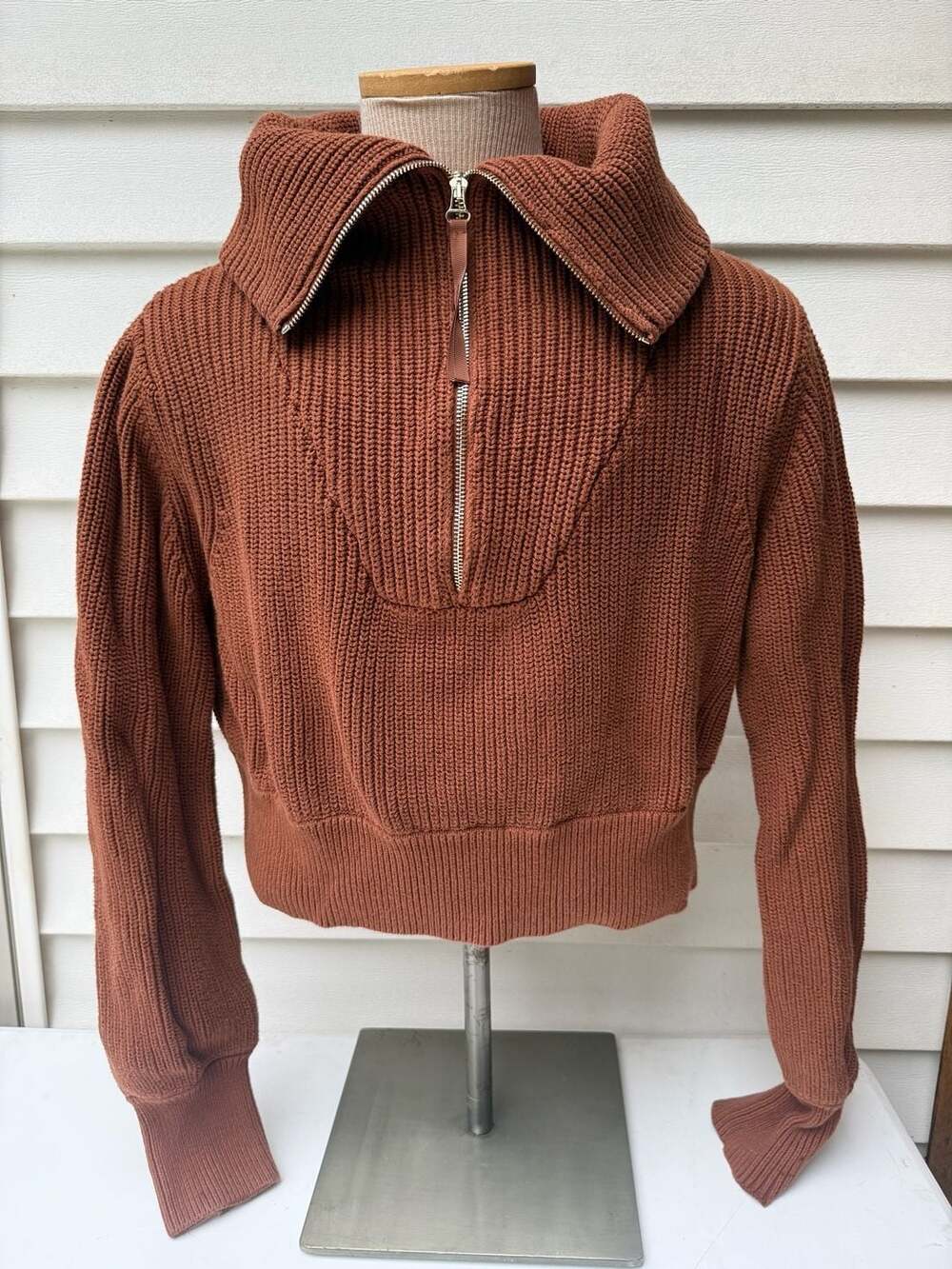 Varley Sweater Size Medium Brown Knit Cotton
